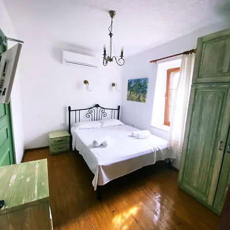 Just Hotel